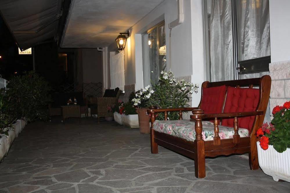 Elsi Hotel Rimini Buitenkant foto